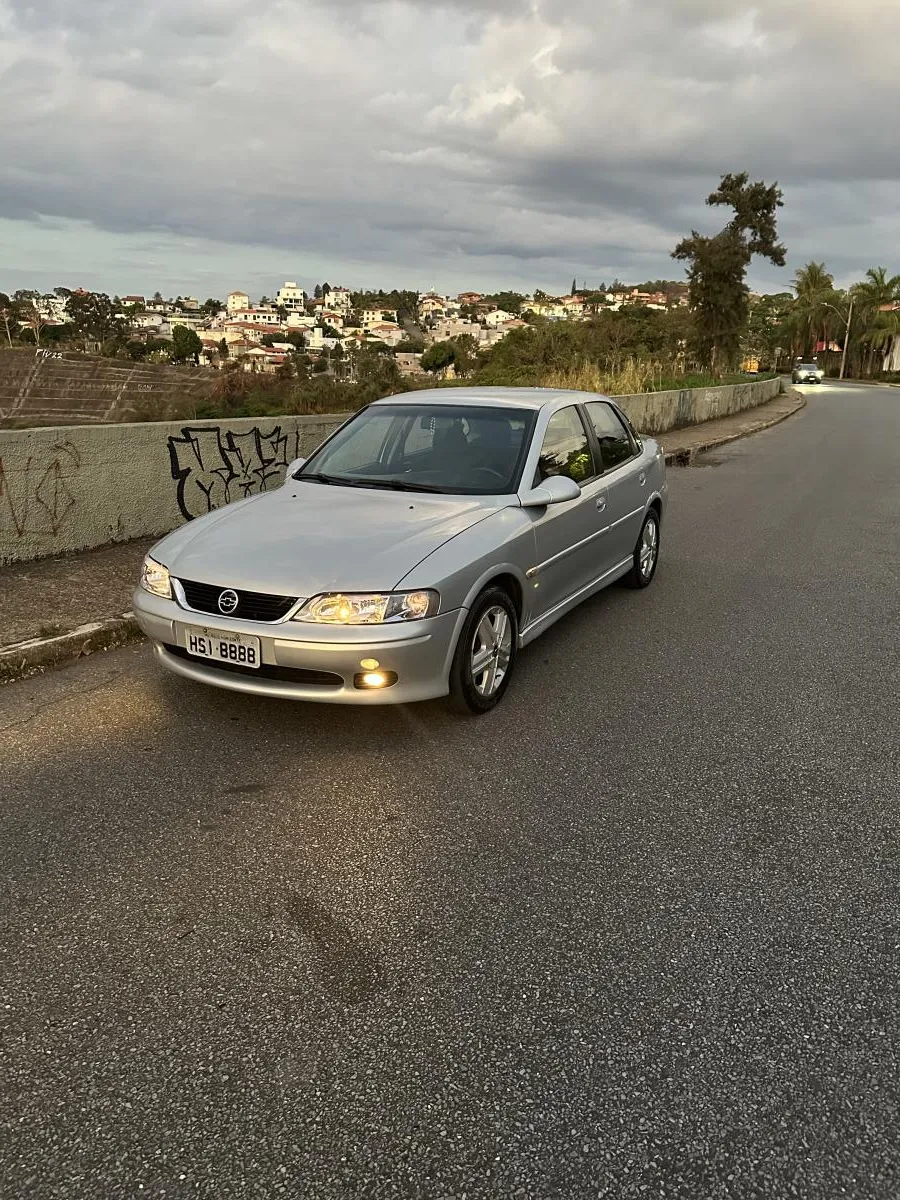 Vectra - Foto #9 do anúncio à venda de Carro clássico