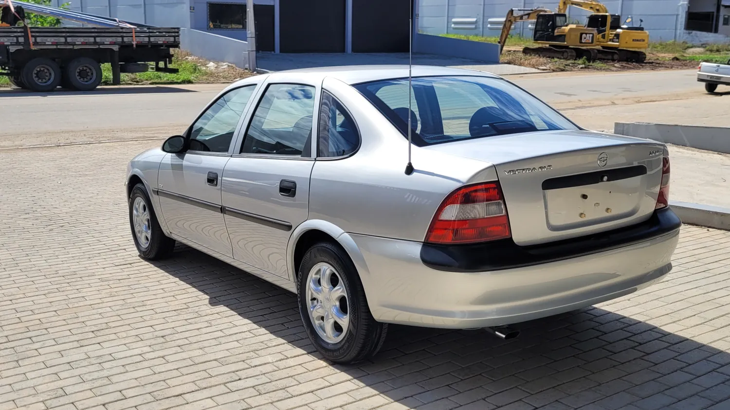 Vectra - Foto #4 do anúncio à venda de Carro clássico