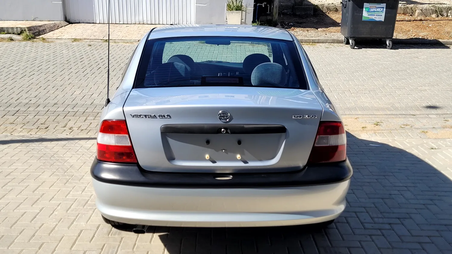 Vectra - Foto #28 do anúncio à venda de Carro clássico