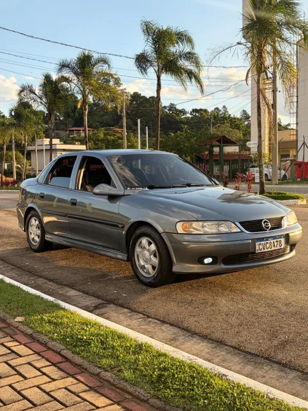 Vectra - Foto #2 do anúncio à venda de Carro clássico