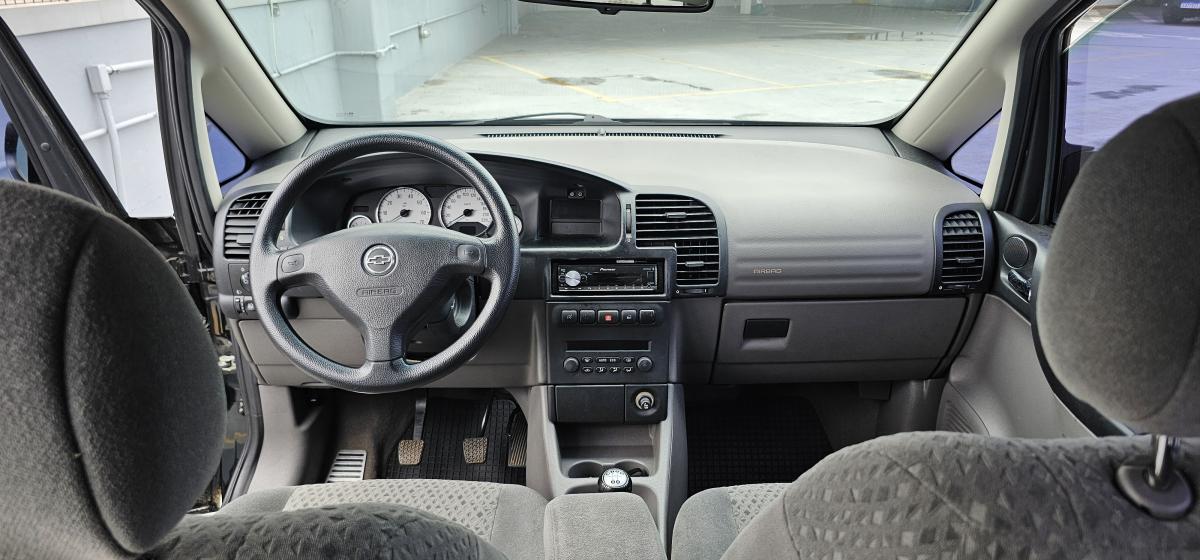 Zafira - Foto #16 do anúncio à venda de Carro clássico