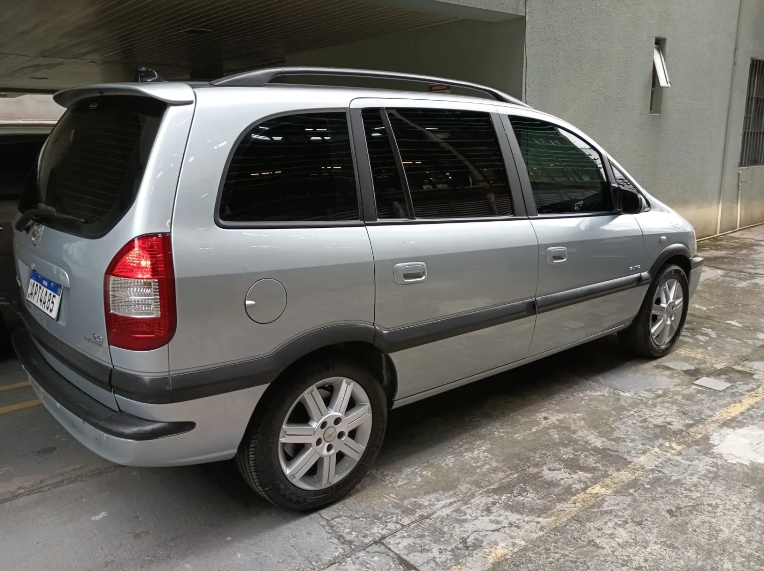 Zafira - Foto #10 do anúncio à venda de Carro clássico