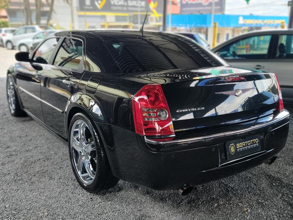 300C - Foto #2 do anúncio à venda de Carro clássico