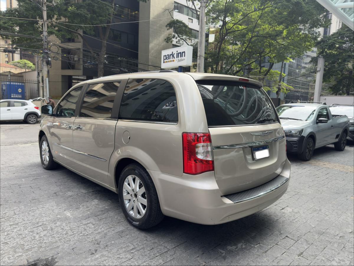 Town & Country - Foto #3 do anúncio à venda de Carro clássico