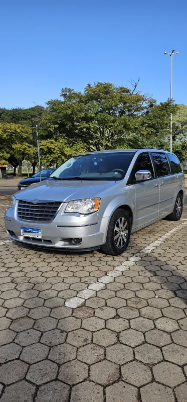 Town & Country - Foto #2 do anúncio à venda de Carro clássico