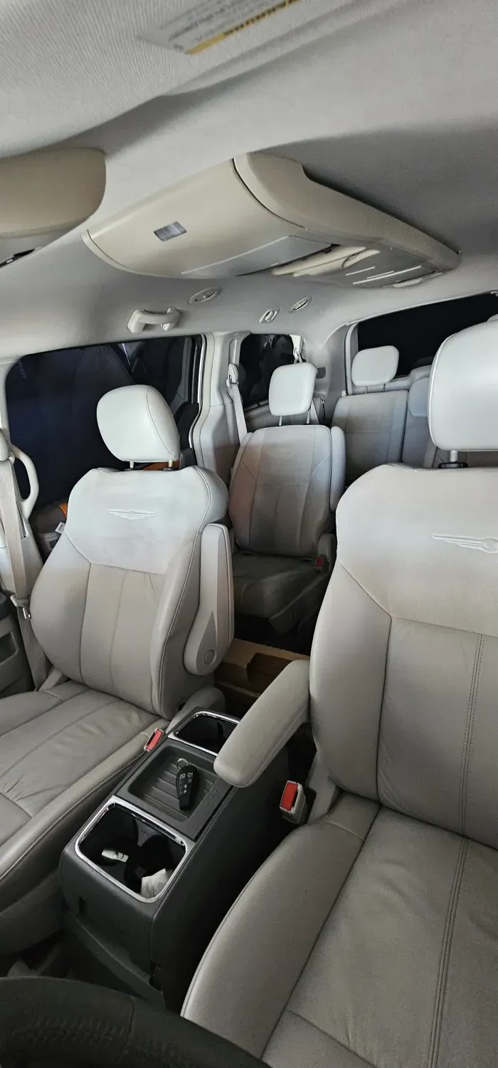 Town & Country - Foto #4 do anúncio à venda de Carro clássico