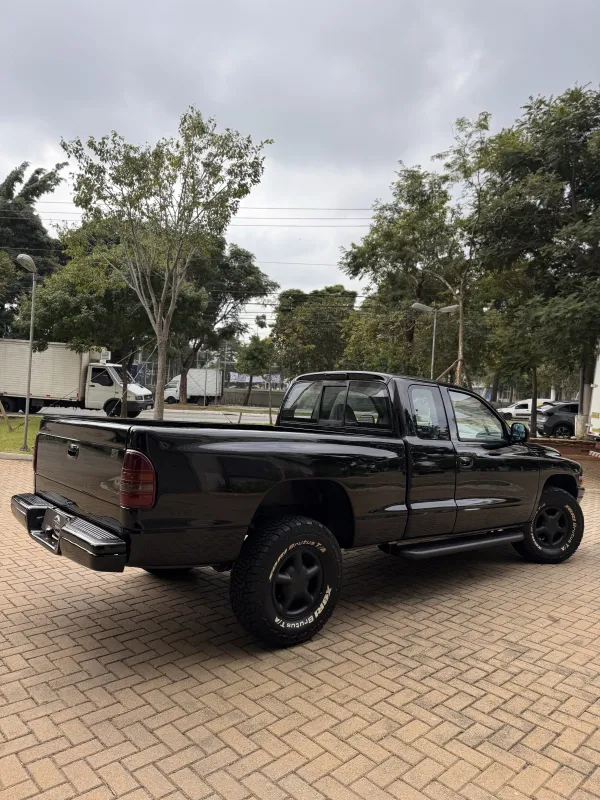 Dakota - Foto #3 do anúncio à venda de Carro clássico