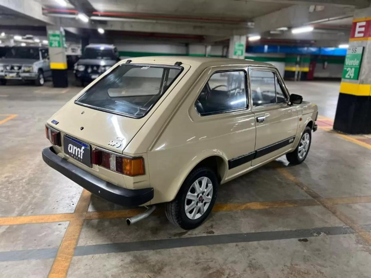 147 - Foto #7 do anúncio à venda de Carro clássico