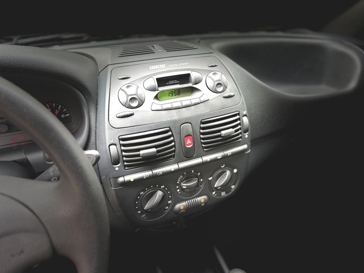Brava - Foto #6 do anúncio à venda de Carro clássico