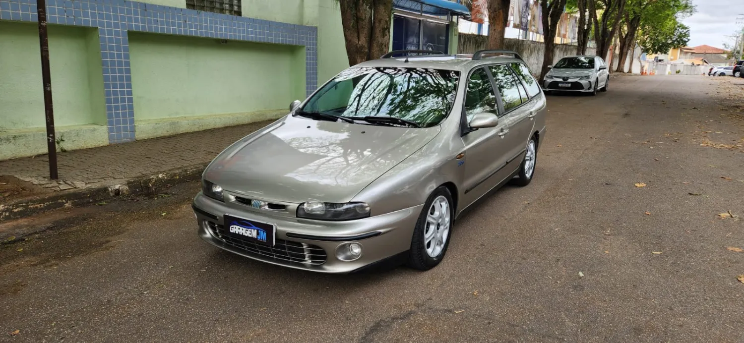 Marea - Foto #2 do anúncio à venda de Carro clássico