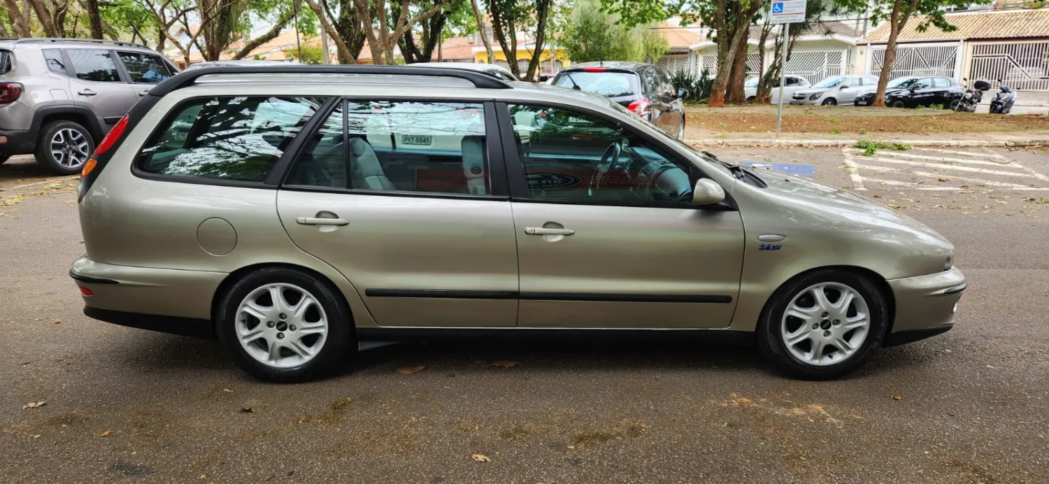 Marea - Foto #5 do anúncio à venda de Carro clássico