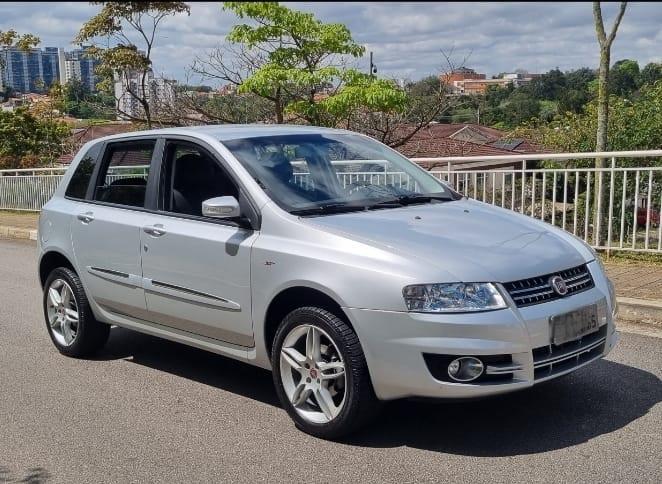Stilo - Foto #11 do anúncio à venda de Carro clássico