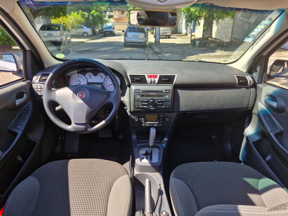 Stilo - Foto #3 do anúncio à venda de Carro clássico