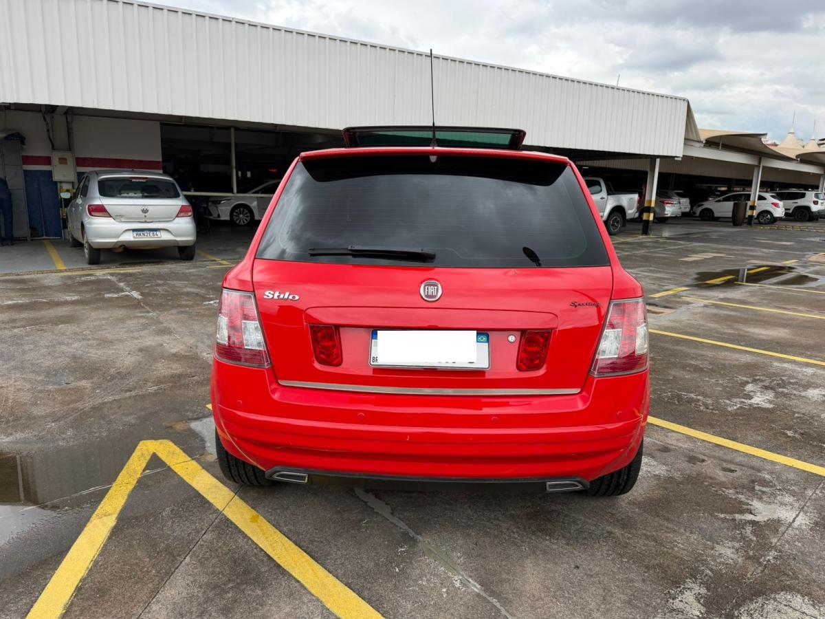 Stilo - Foto #7 do anúncio à venda de Carro clássico