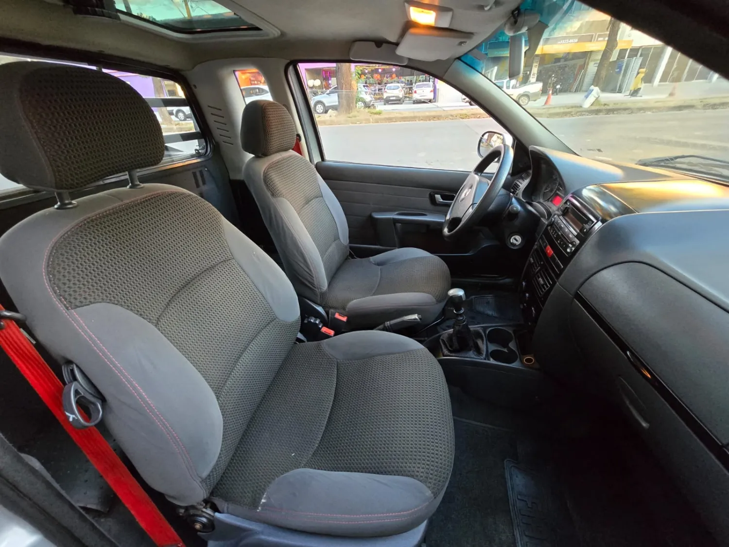 avv-fiat-strada-venda-ed559d0-imagem-010