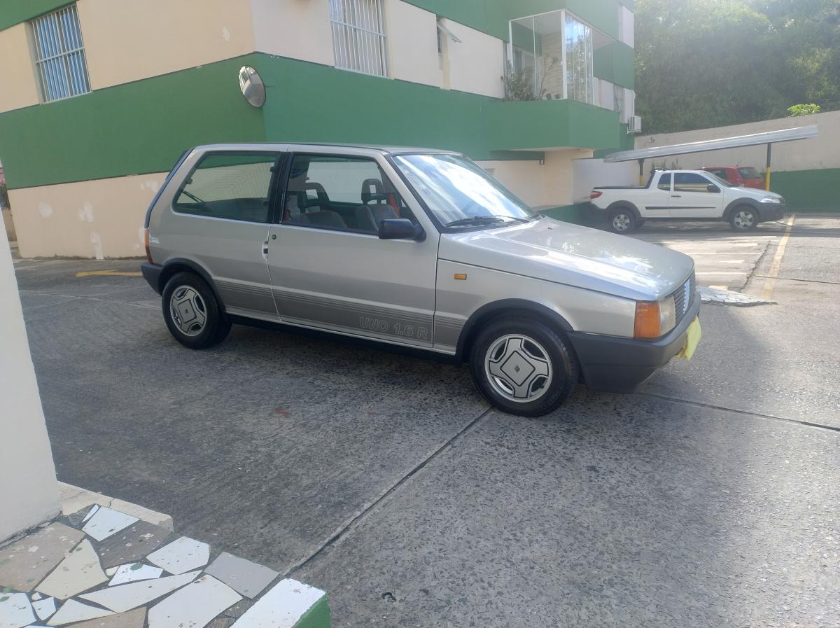 Uno - Foto #16 do anúncio à venda de Carro clássico