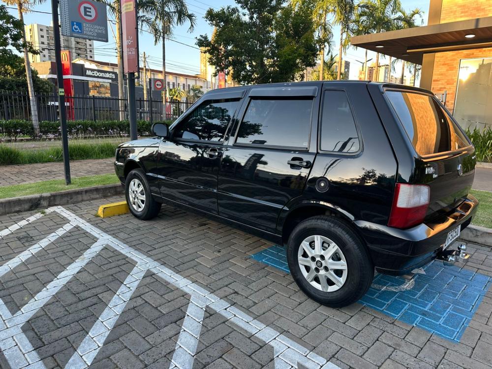 Uno - Foto #3 do anúncio à venda de Carro clássico