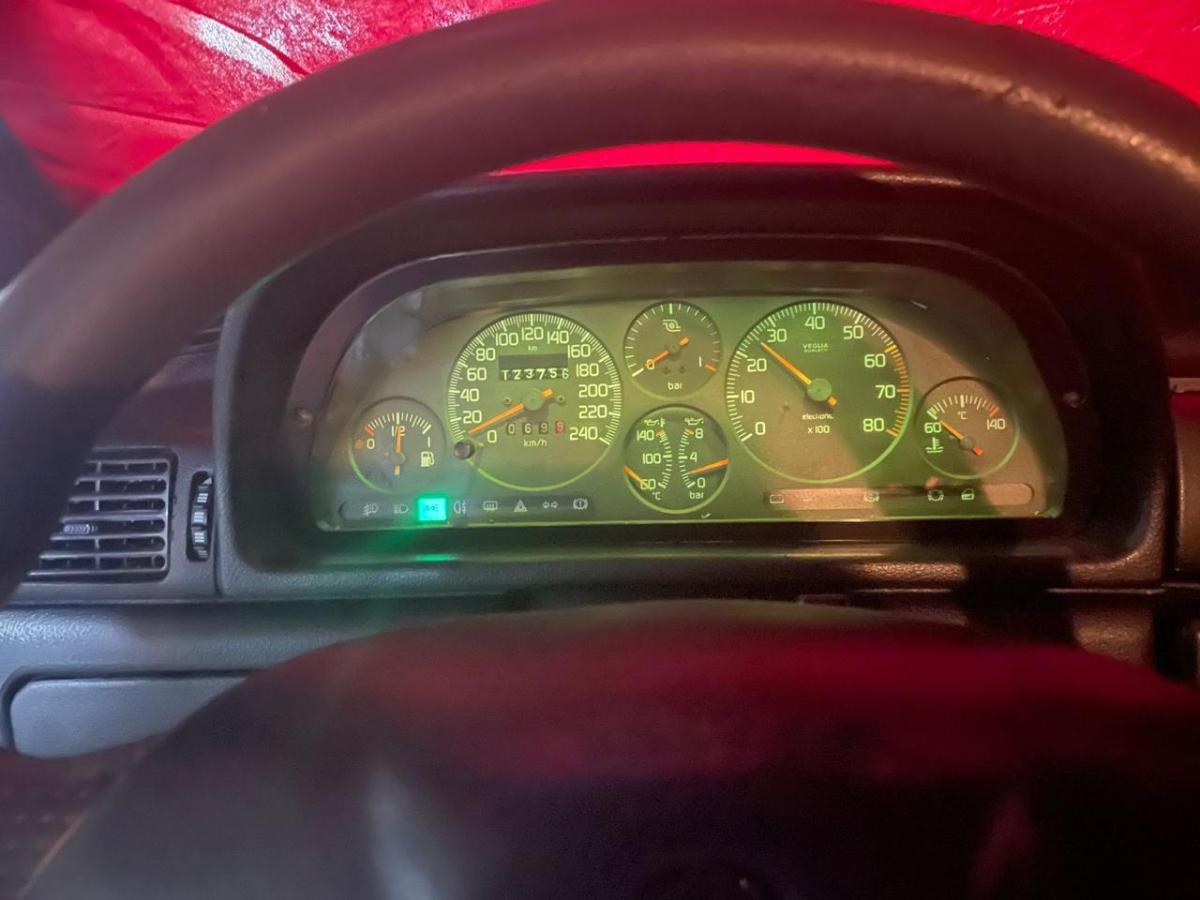 Uno - Foto #6 do anúncio à venda de Carro clássico