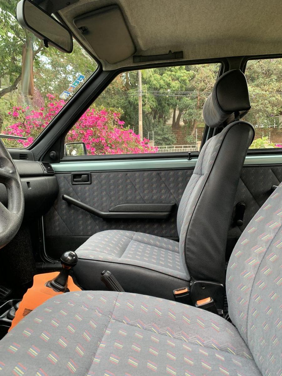 Uno - Foto #6 do anúncio à venda de Carro clássico