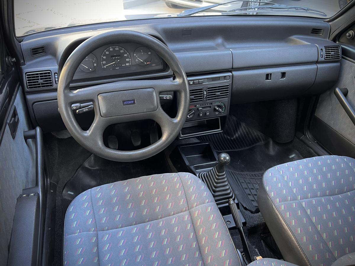 Uno - Foto #11 do anúncio à venda de Carro clássico