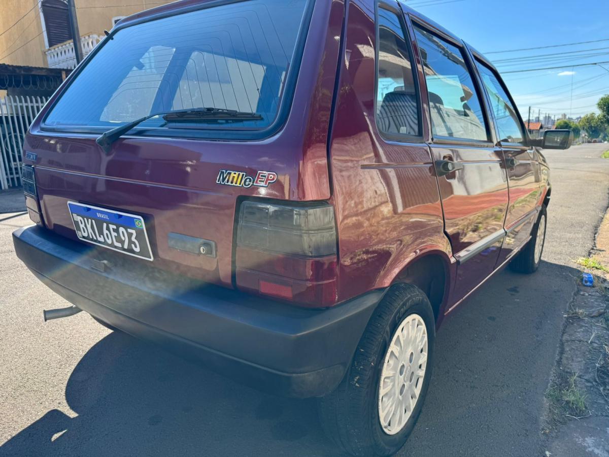 Uno - Foto #11 do anúncio à venda de Carro clássico