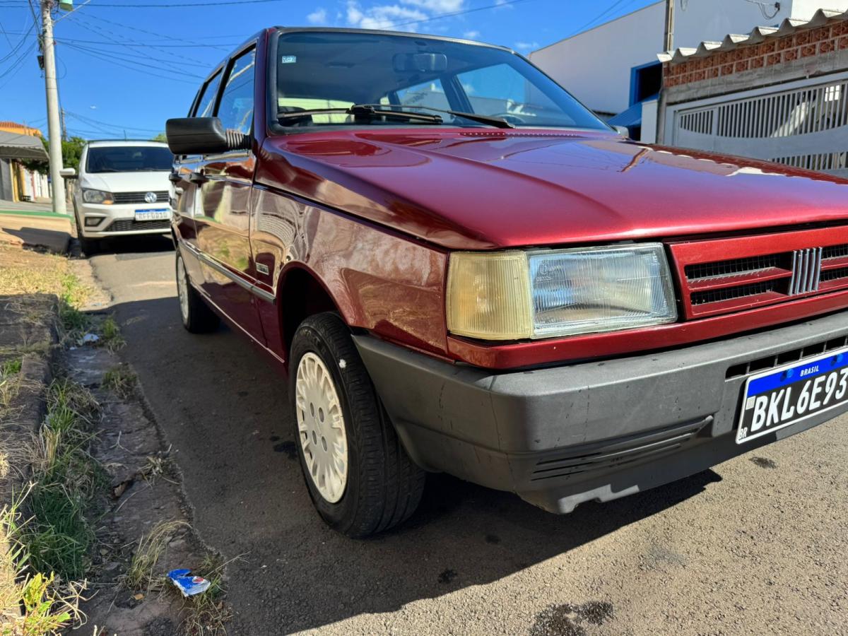 Uno - Foto #13 do anúncio à venda de Carro clássico