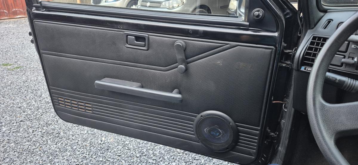 Uno - Foto #21 do anúncio à venda de Carro clássico