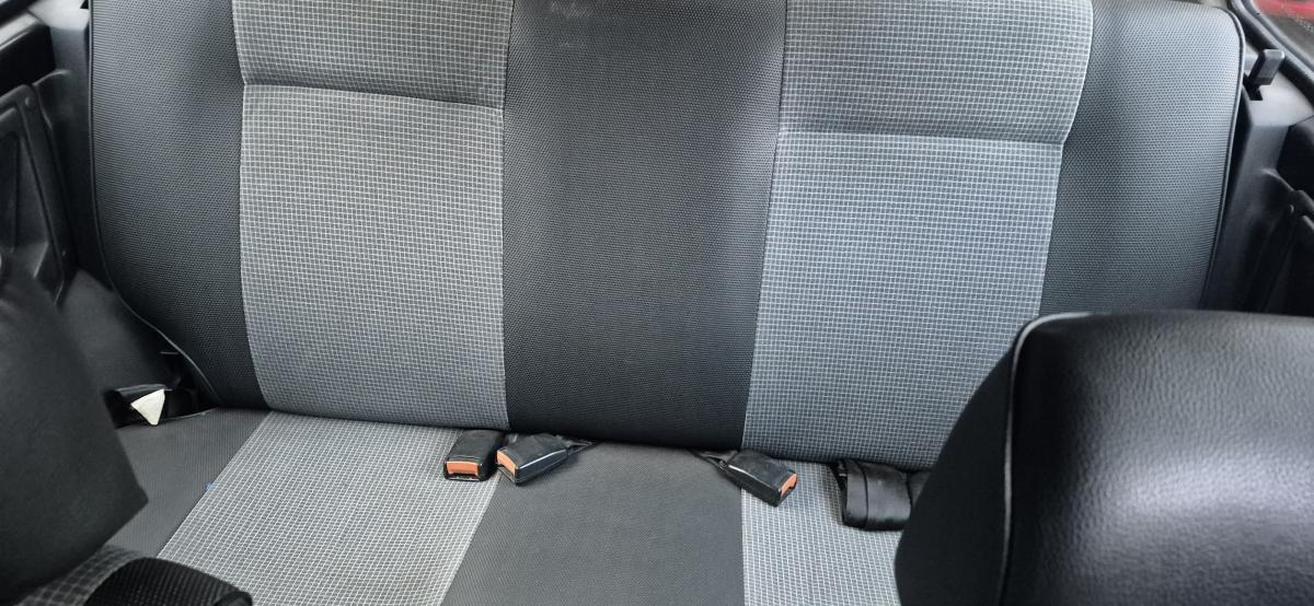 Uno - Foto #26 do anúncio à venda de Carro clássico