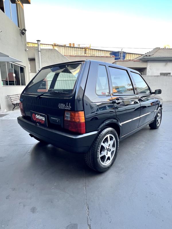 Uno - Foto #22 do anúncio à venda de Carro clássico