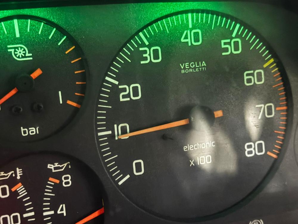 Uno - Foto #17 do anúncio à venda de Carro clássico