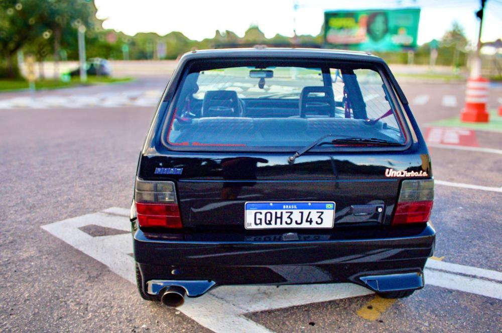 Uno - Foto #2 do anúncio à venda de Carro clássico