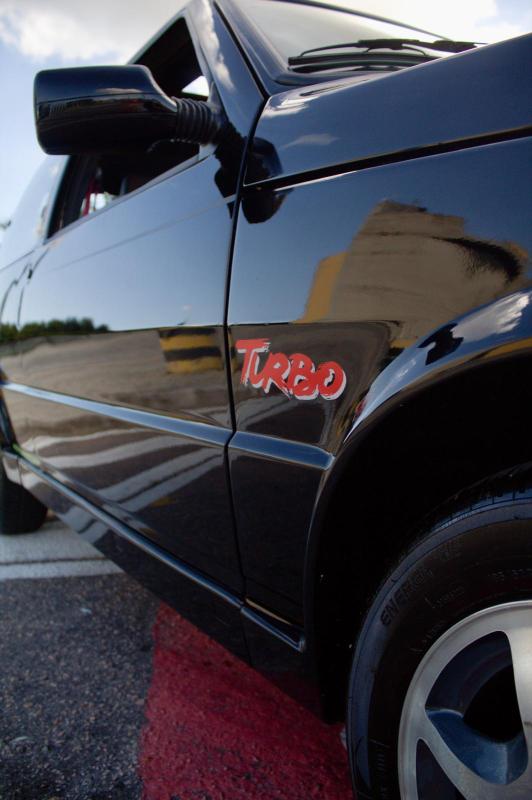 Uno - Foto #9 do anúncio à venda de Carro clássico