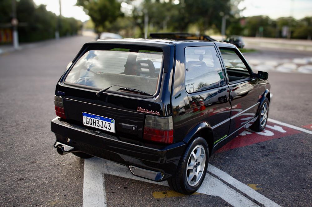 Uno - Foto #18 do anúncio à venda de Carro clássico