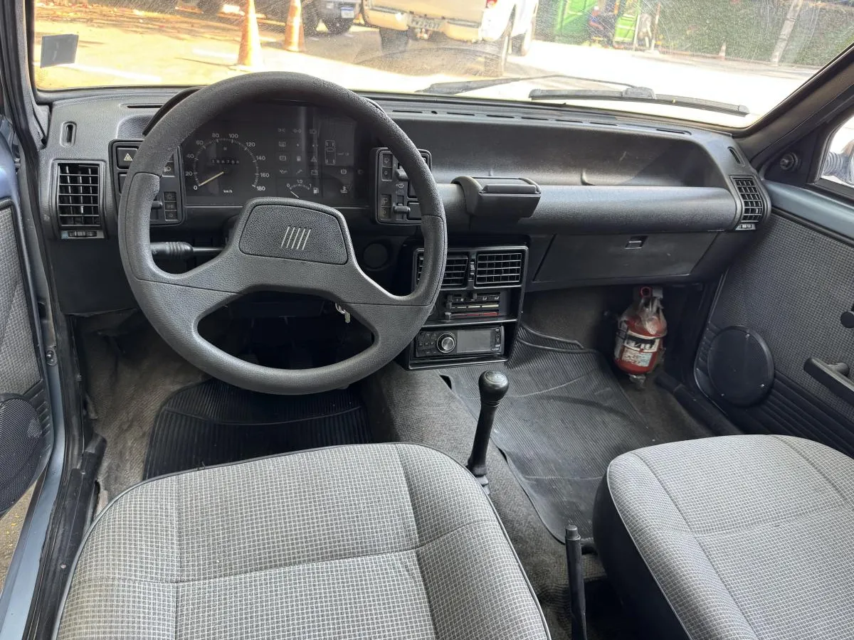 Uno - Foto #14 do anúncio à venda de Carro clássico