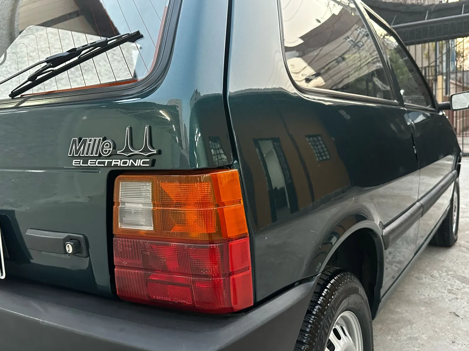 Uno - Foto #31 do anúncio à venda de Carro clássico