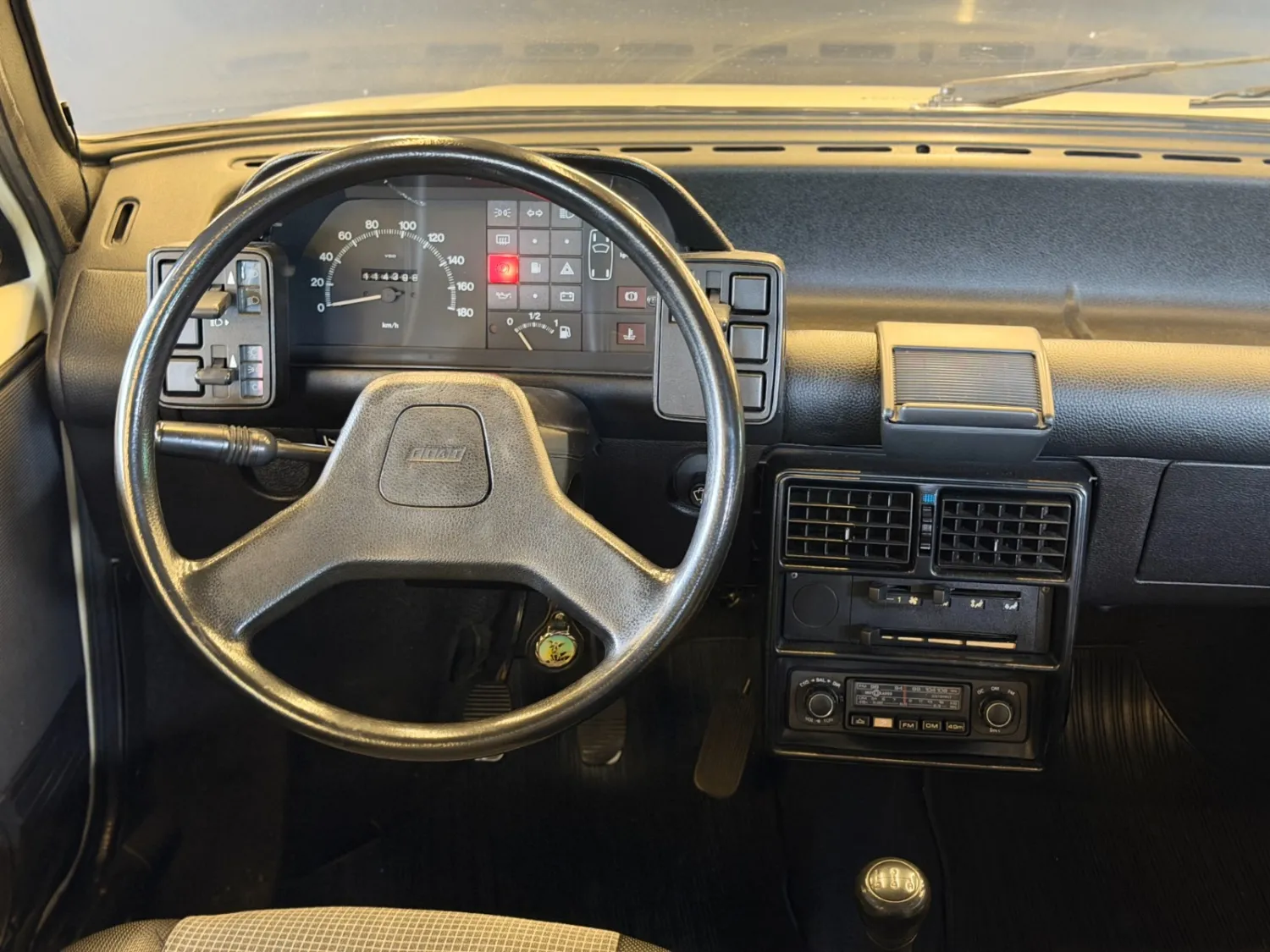 avv-fiat-uno-venda-2cc9a40-imagem-005