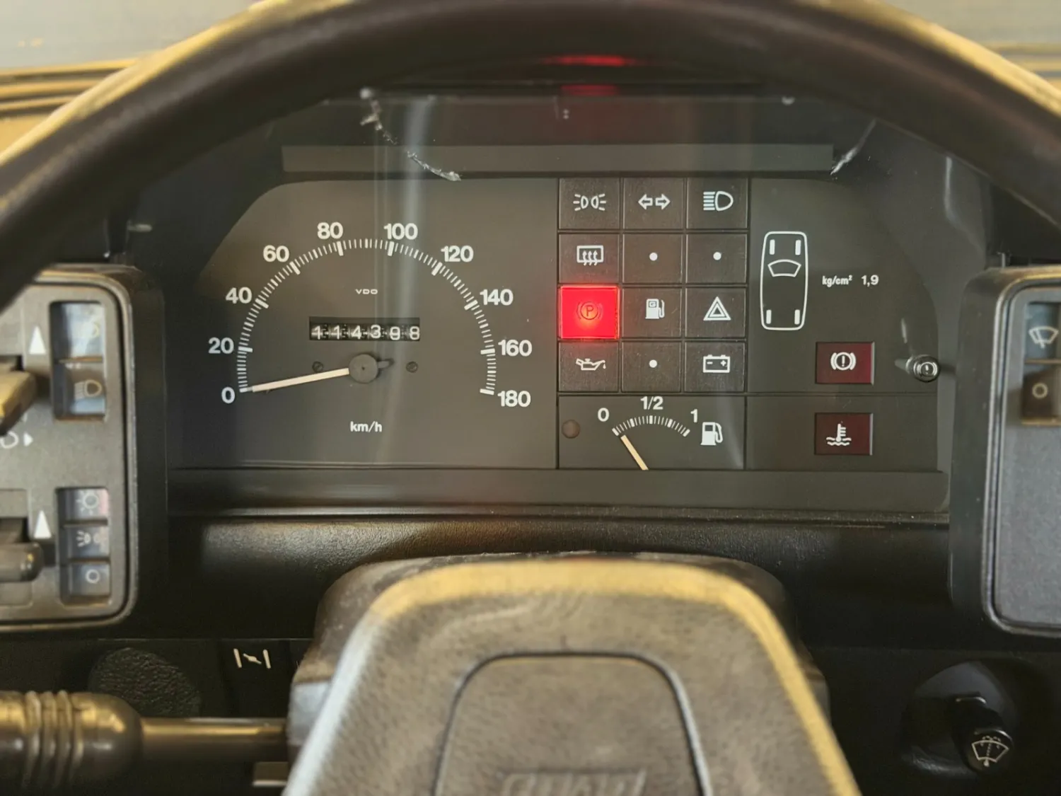 avv-fiat-uno-venda-2cc9a40-imagem-014