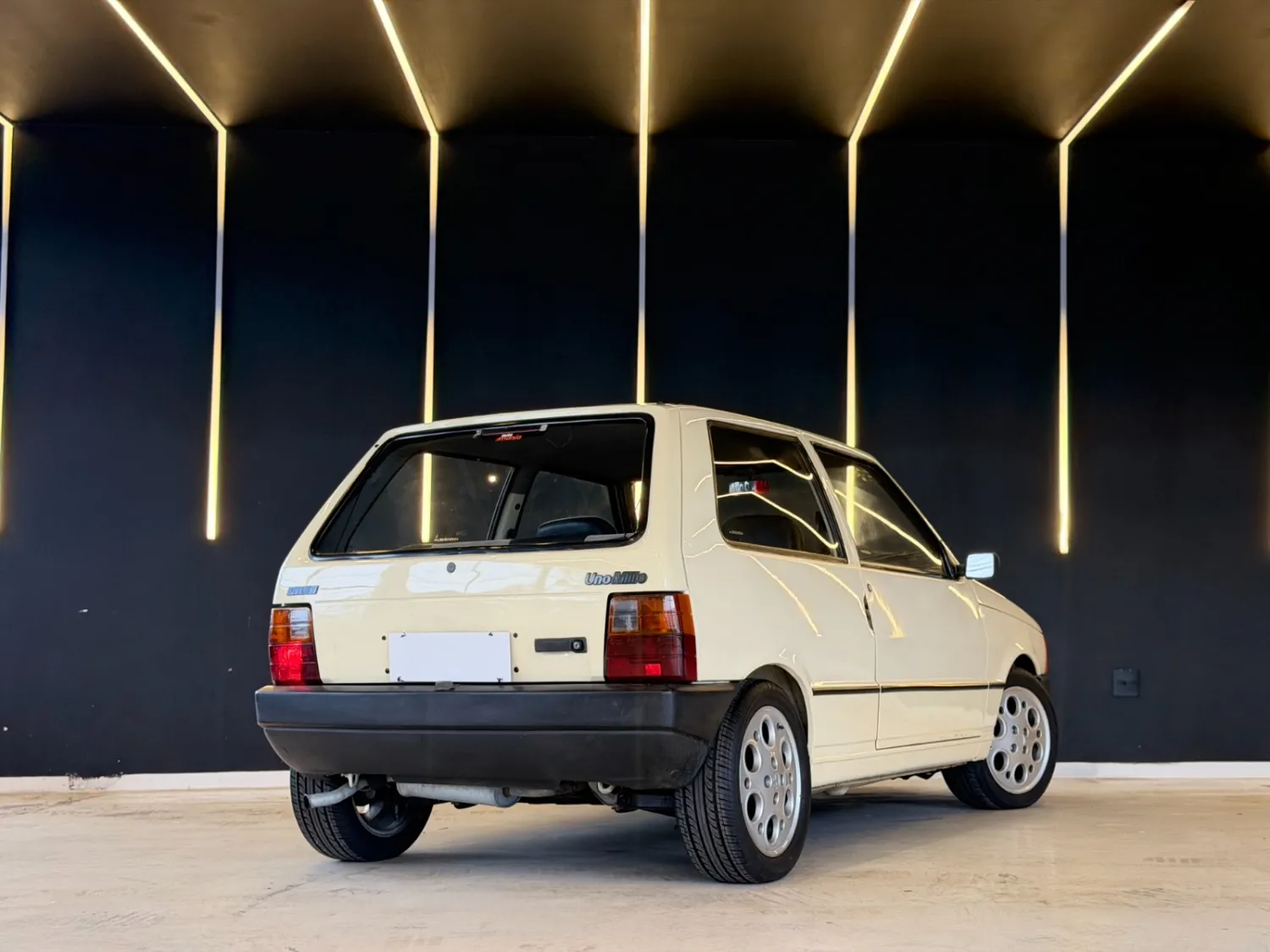 avv-fiat-uno-venda-2cc9a40-imagem-015
