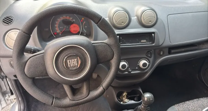 Uno - Foto #8 do anúncio à venda de Carro clássico