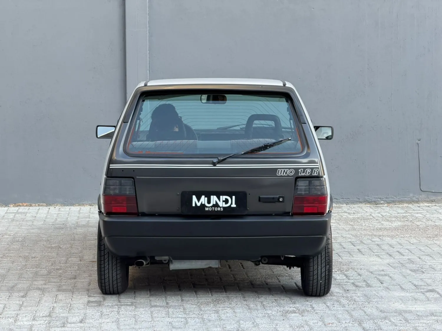 Uno - Foto #12 do anúncio à venda de Carro clássico
