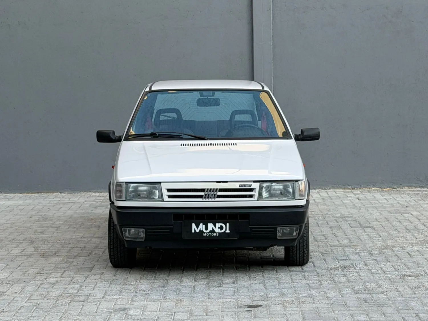 Uno - Foto #13 do anúncio à venda de Carro clássico