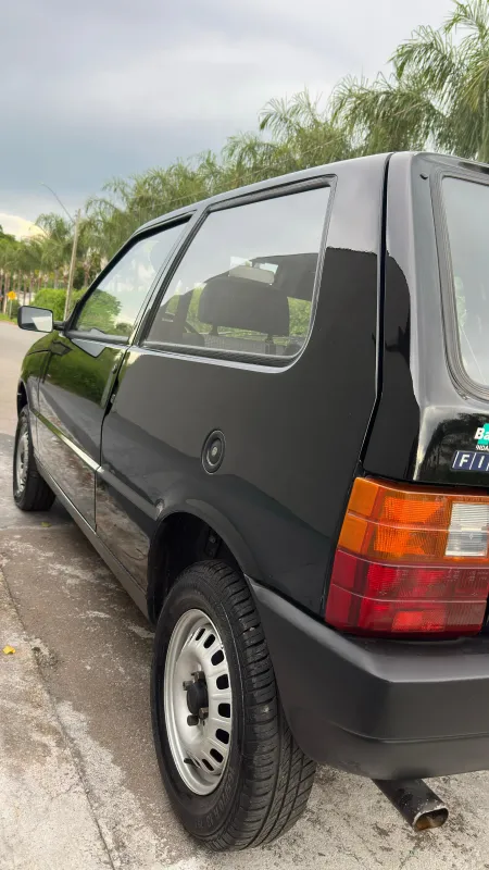 Uno - Foto #2 do anúncio à venda de Carro clássico
