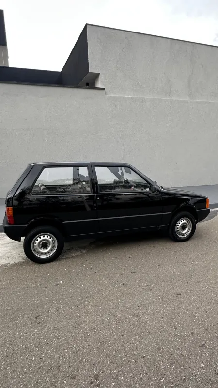 Uno - Foto #5 do anúncio à venda de Carro clássico
