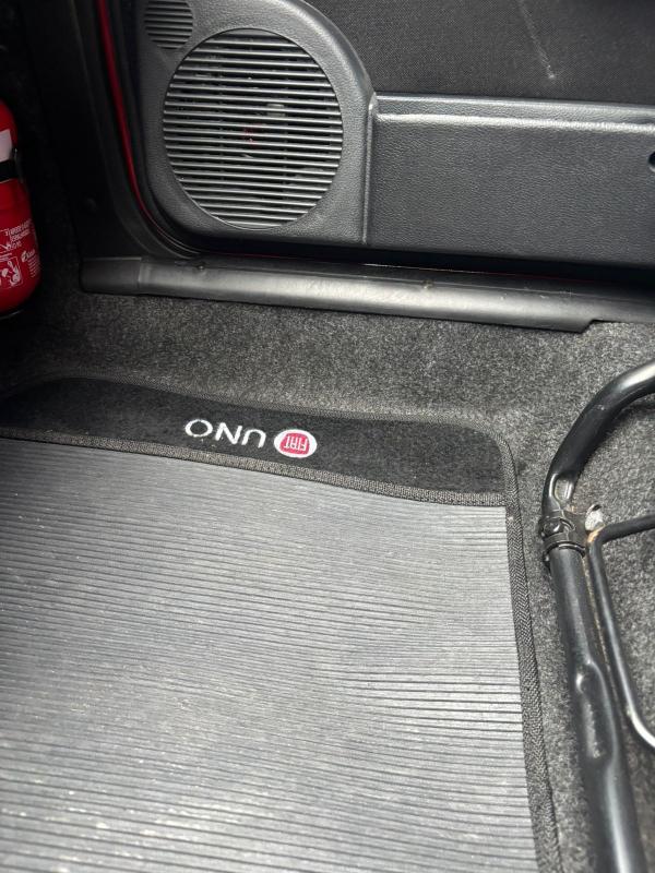 Uno - Foto #12 do anúncio à venda de Carro clássico