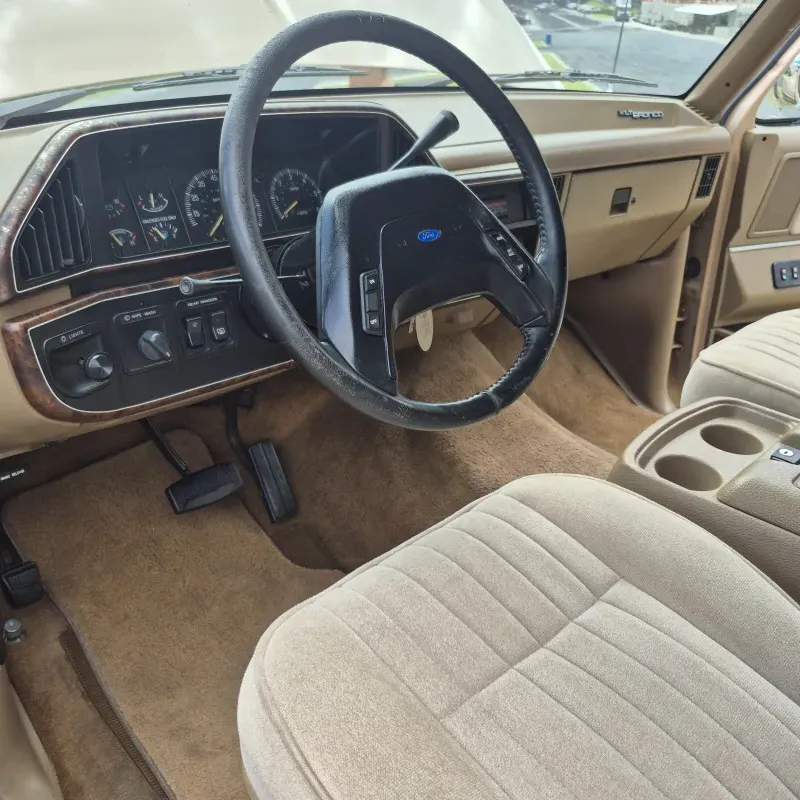 avv-ford-bronco-venda-e2df752-imagem-013