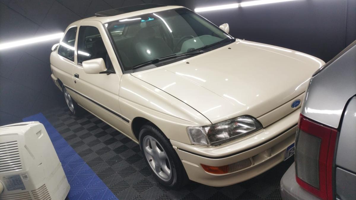 Escort - Foto #2 do anúncio à venda de Carro clássico