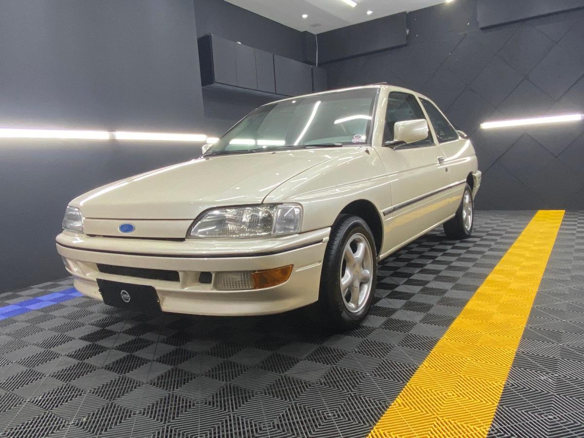 Escort - Foto #4 do anúncio à venda de Carro clássico