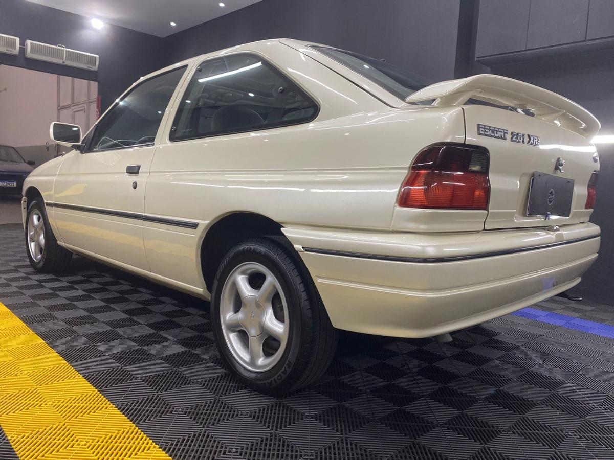 Escort - Foto #8 do anúncio à venda de Carro clássico