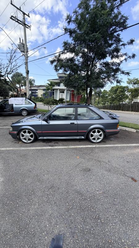 Escort - Foto #2 do anúncio à venda de Carro clássico