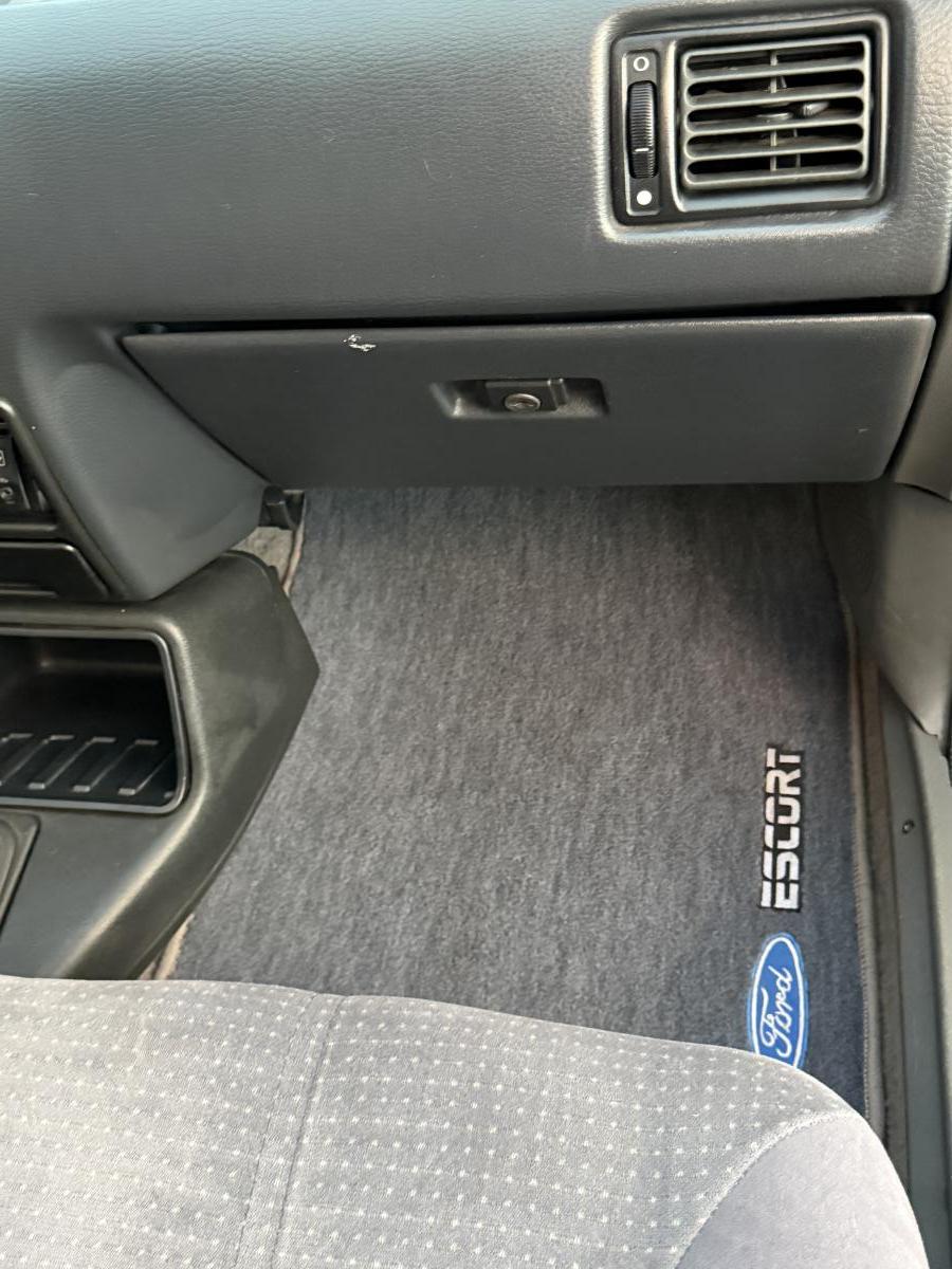 Escort - Foto #13 do anúncio à venda de Carro clássico